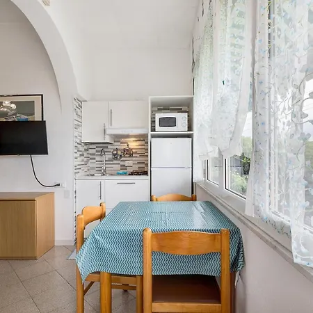 Apartment Monolocale 12 *